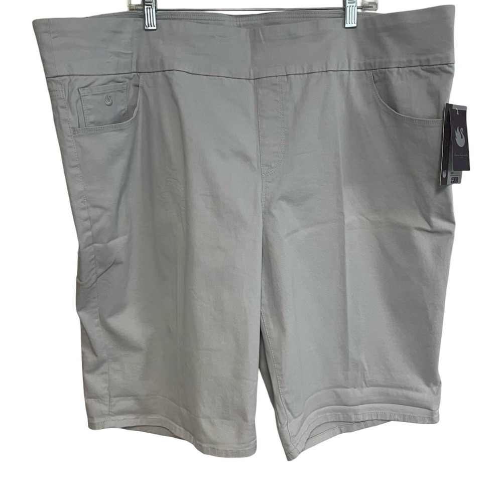 NWT Gloria Vanderbilt Amanda Bermuda Shorts Dove Grey Pull On Slimming Size 24W